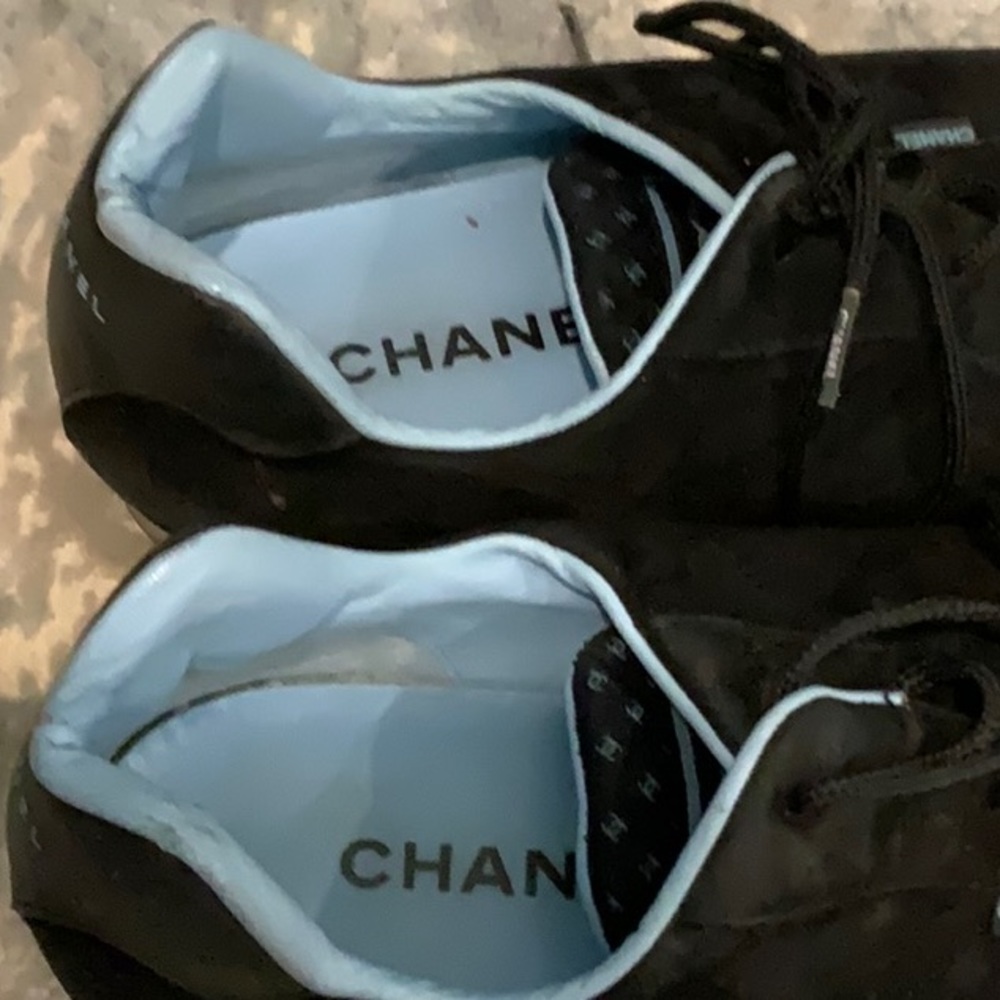 Chanel black suede sneakers size 10 - Picture 2 of 4